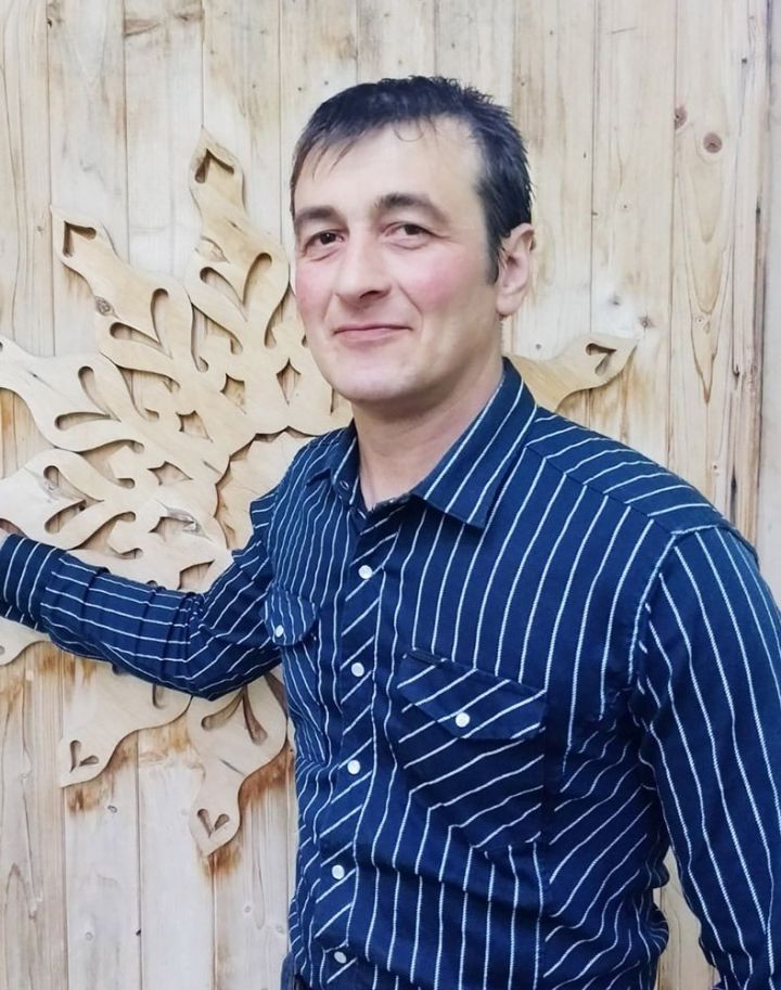 Алмаз ӘХМӘТГАЛИЕВ: «Саф хисләрне, серле ак төннәрне Урап алды котып салкыны...»