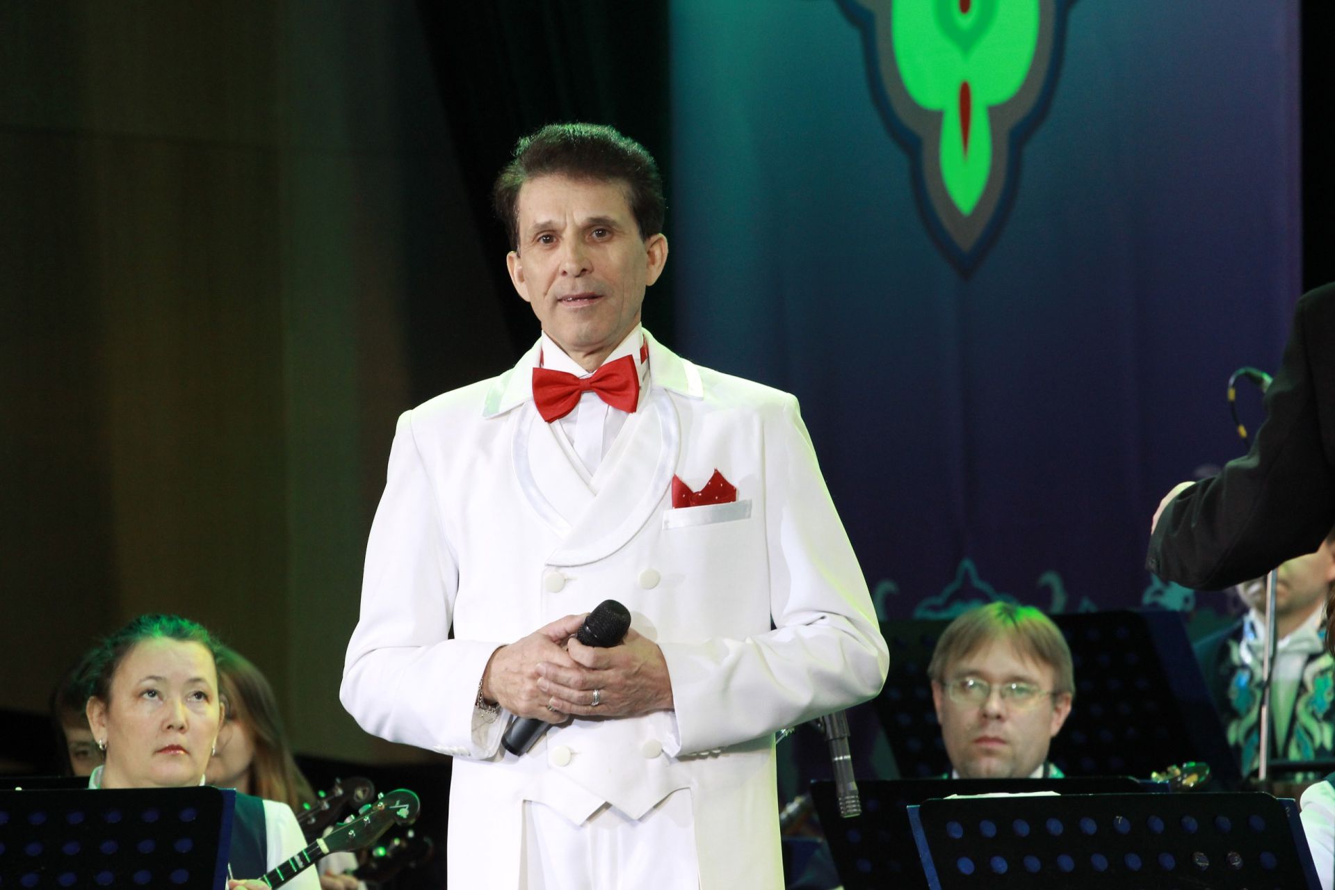 Фердинанд Сәлахов: «Безнең сәхнәдә башкарылмаган 500 халык җырыбыз бар»