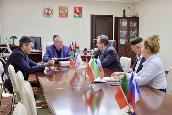 Сарман буйларында яшел алан