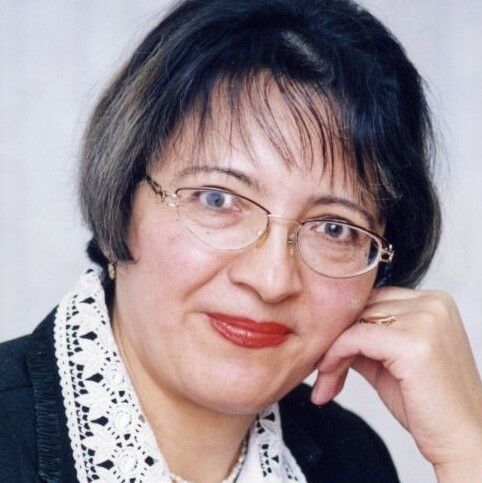 Фирүзә ҖАМАЛЕТДИНОВА: «Ушларымны җыя алмый торам, Туган телем кебек хәлләрем...»