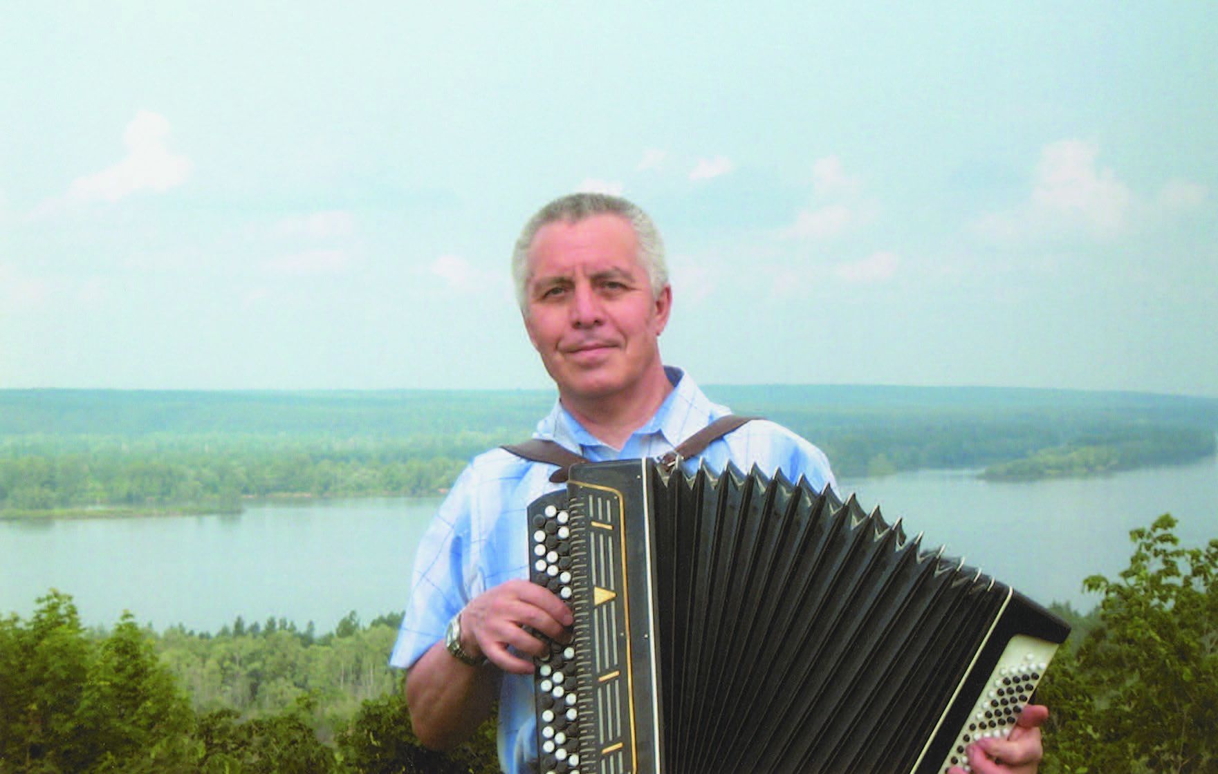 Харрас Әюпов шигырьләре