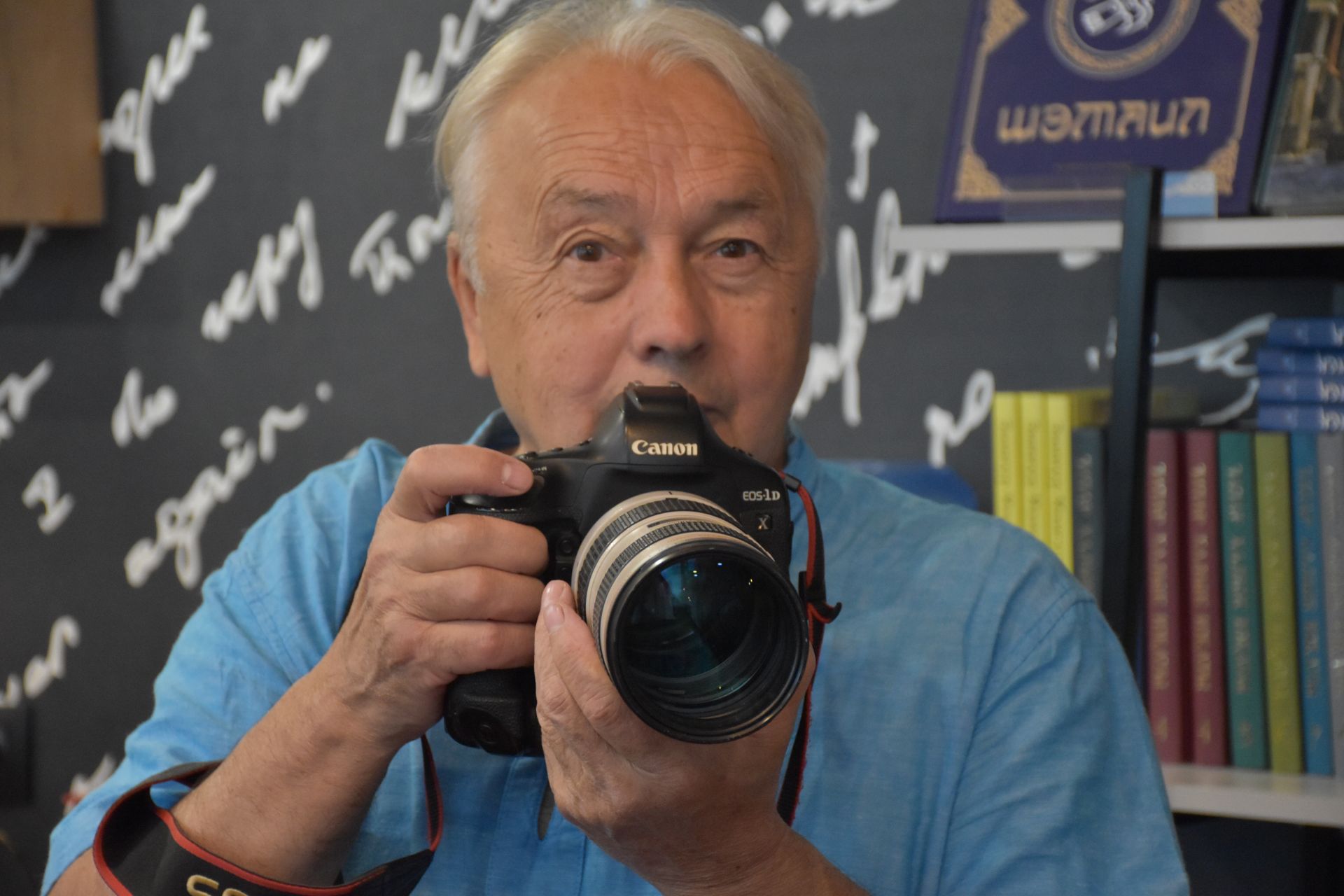 «Әдәби кафе»да Ләбиб Леронның «Ир хакы» китабын тәкъдим итүдән фоторепортаж