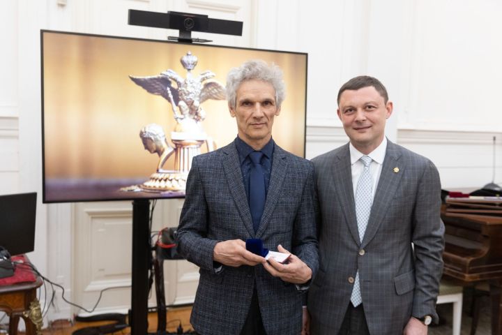 Мәхмүт Ваһапов: «Иҗат остаханәбез – реализм юнәлешендә»