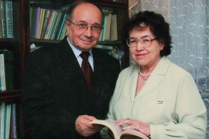 «АТАКЛЫ МӘГЪРИФӘТЧЕ БЕЛӘН БЕР АВЫЛДАН»