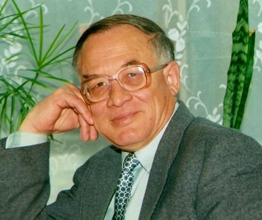«Гасыр белән яшьтәш имән мин, Мин йөзьяшәр картлар яшендә...»