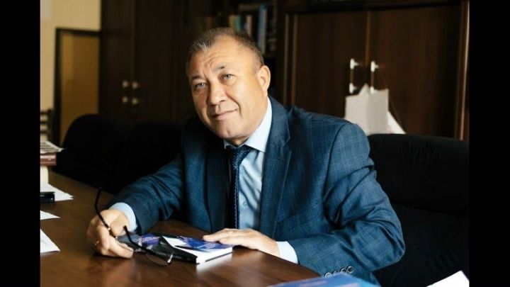 Рәфкать Шаһиев «Мин яратам» дигән бер сүз җитә