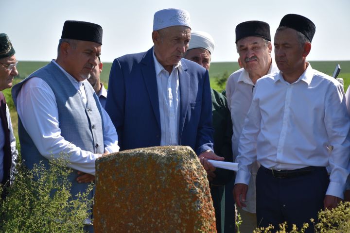 «Әтрәч укулары» узды: егерменче тапкыр изге туфракта очраштык